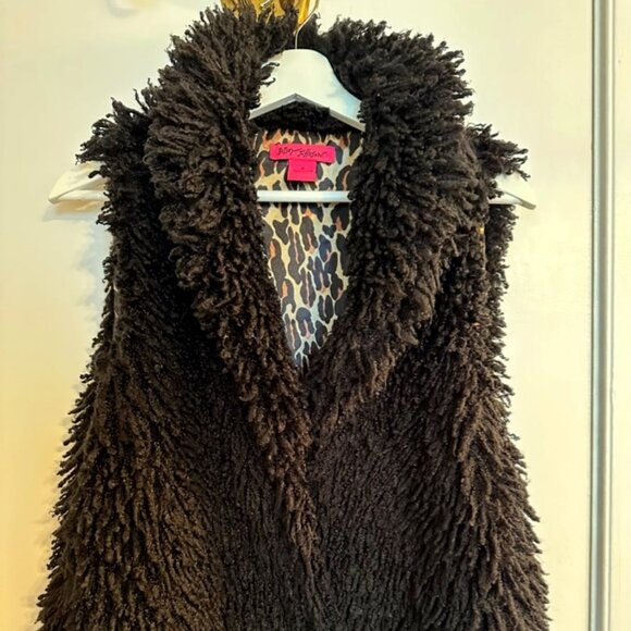 Betsey Johnson Black Faux Fur Vest - Picture 1 of 4